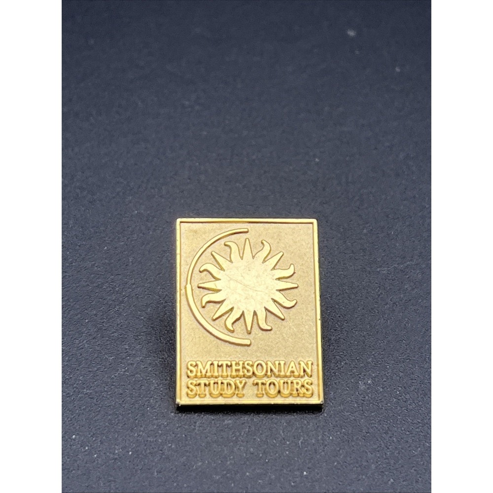 Smithsonian Museum Study Tours Gold Tone Lapel Hat Pin